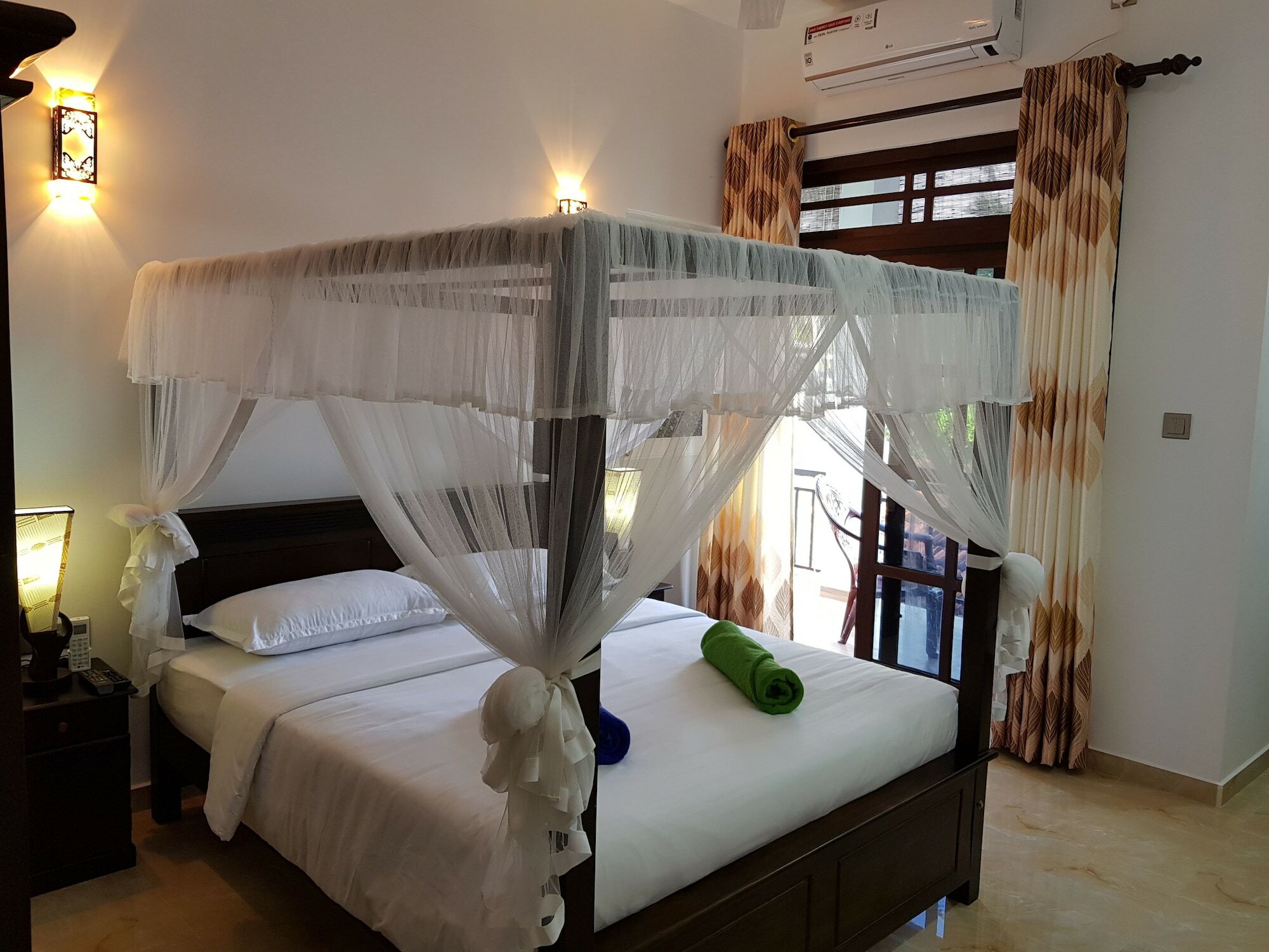 My Whales Guest House Banduramulla Buitenkant foto
