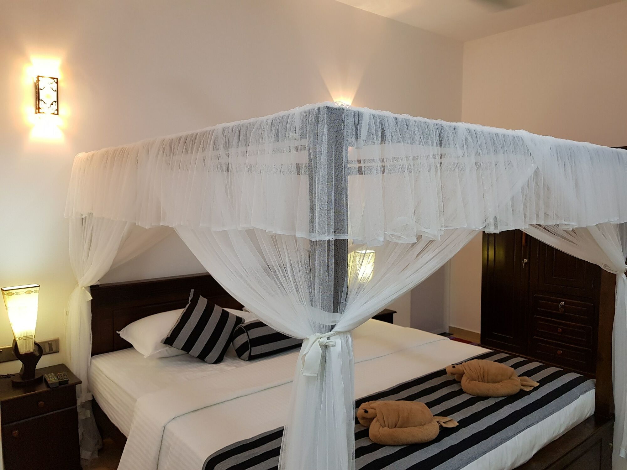 My Whales Guest House Banduramulla Buitenkant foto
