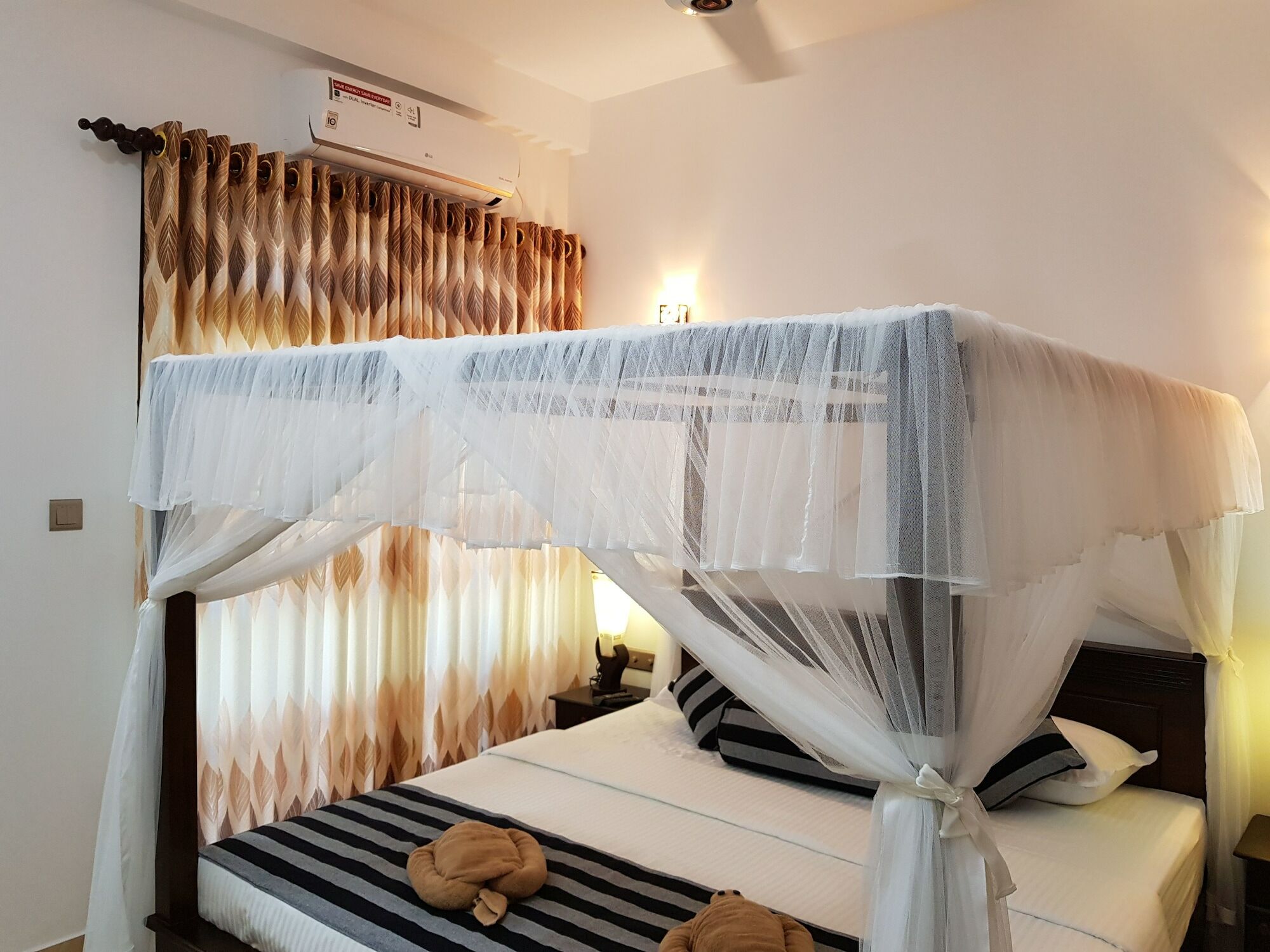 My Whales Guest House Banduramulla Buitenkant foto